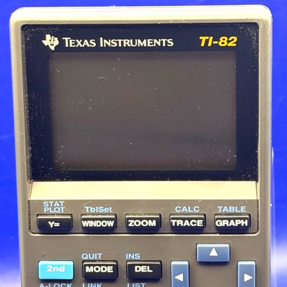 Texas Instruments TI‑82 Graphing Calculator Link Cable Tested 1991 Scratch READ! - Picture 9 of 15